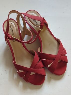 Trotters Red Espadrille Wedge Slingback Sandals 6M